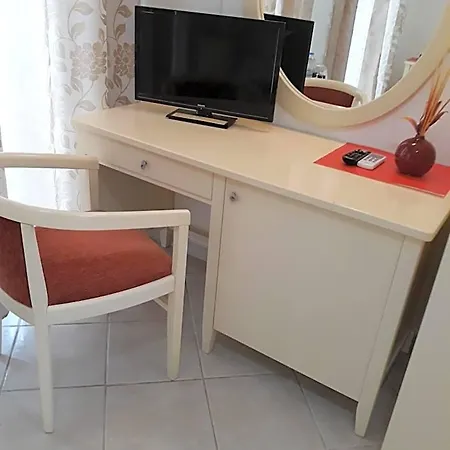 Pulades 3* Liapades