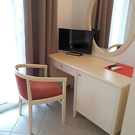 Hotel Pulades Liapades